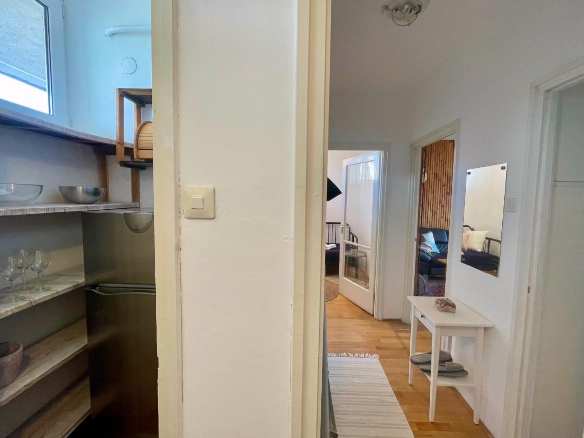 Nosztalgia Apartman Apartment Veszprem Exterior photo
